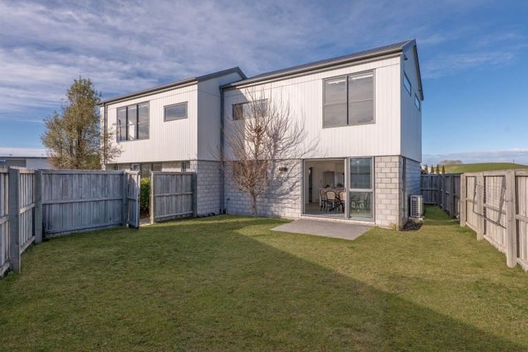 Photo of property in 33 William Dawson Crescent, Wigram, Christchurch, 8025