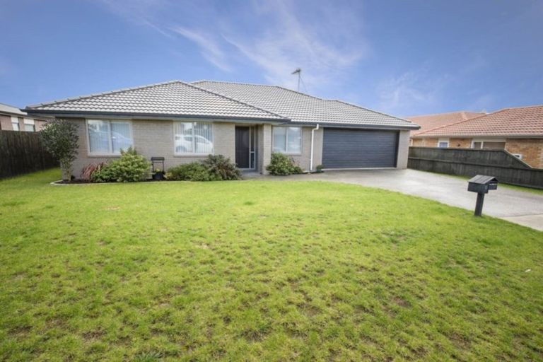 Photo of property in 11 Ribbonwood Close, Te Kauwhata, 3710