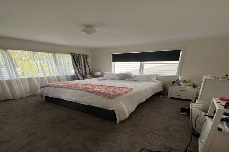 Photo of property in 2 Marlborough Avenue, Glenfield, Auckland, 0629