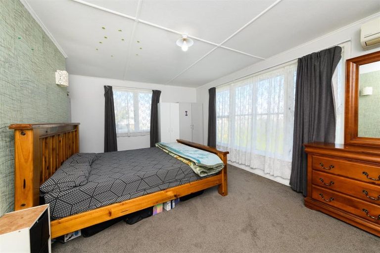 Photo of property in 33 Holland Crescent, Bulls, 4818