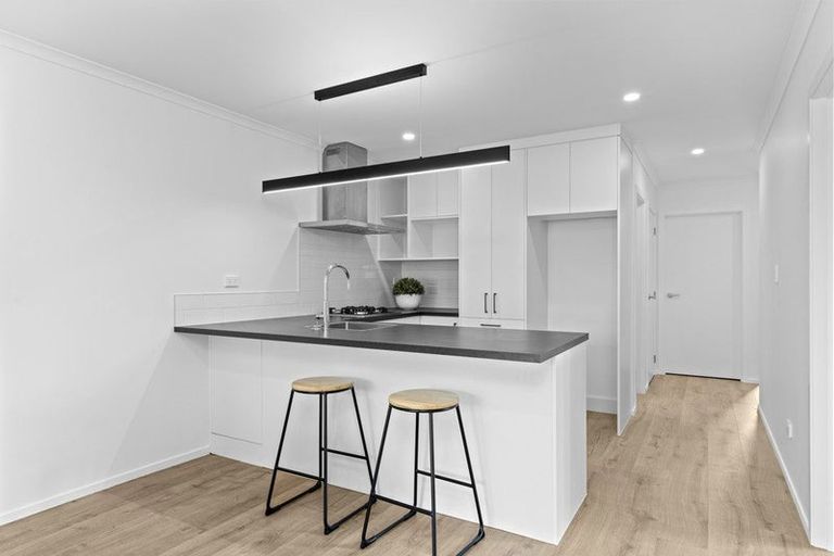 Photo of property in 2/6 Walsh Street, Forest Lake, Hamilton, 3200