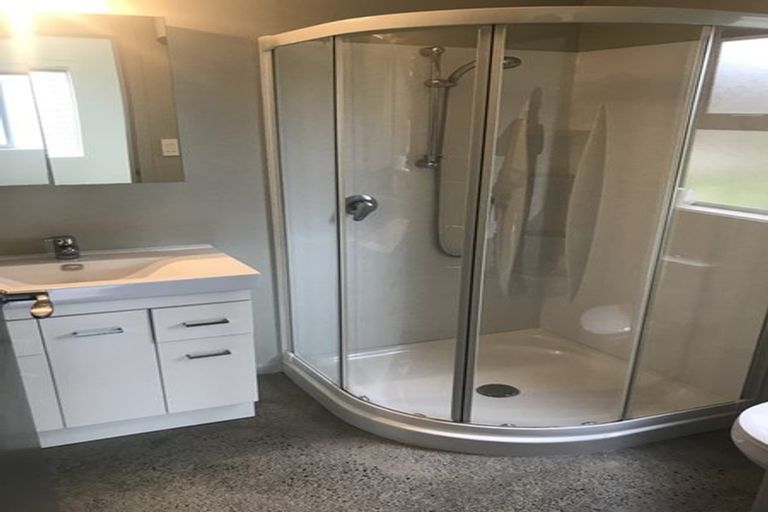 Photo of property in 65 Breaker Bay Road, Breaker Bay, Wellington, 6022