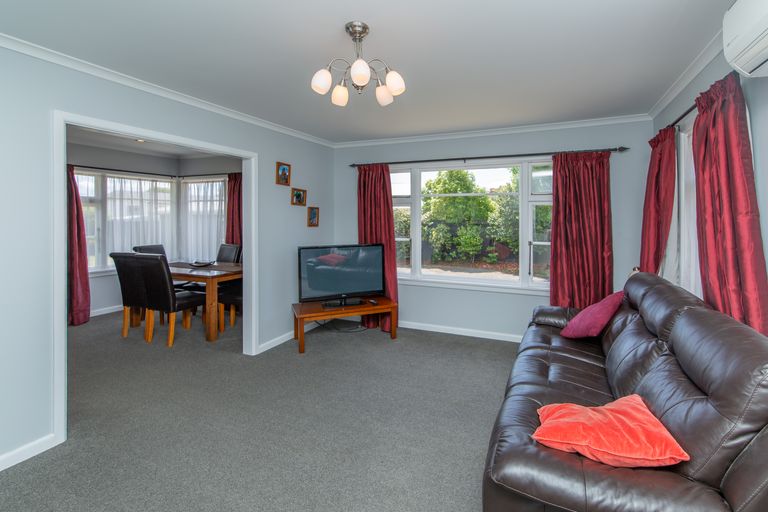 Photo of property in 41 Burwood Road, Burwood, Christchurch, 8083