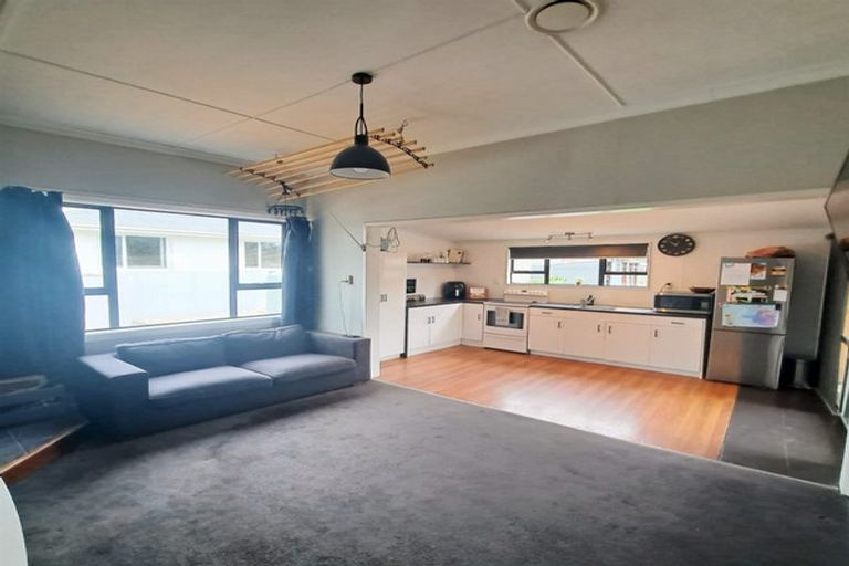 Photo of property in 7 Manse Street, Clinton, 9534