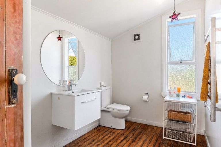 Photo of property in 22a Rangiuia Road, Tolaga Bay, 4077