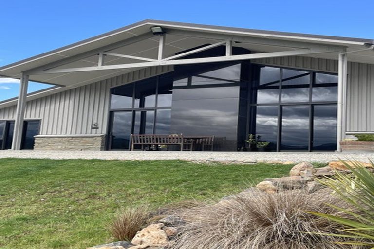 Photo of property in 211 Mcarthur Road, Springvale, Alexandra, 9391