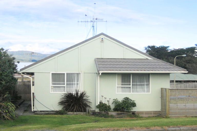 Photo of property in 30 Babbacombe Avenue, Otaki Beach, Otaki, 5512