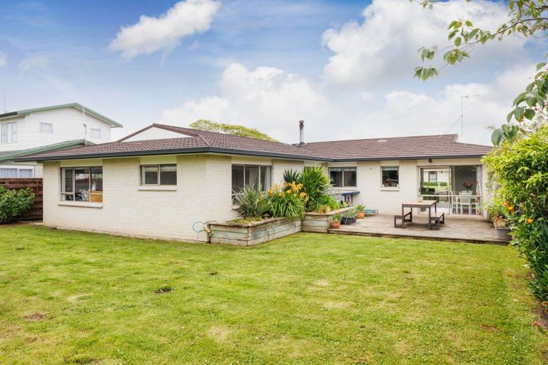 Photo of property in 31 Pencarrow Street, Highbury, Palmerston North, 4412