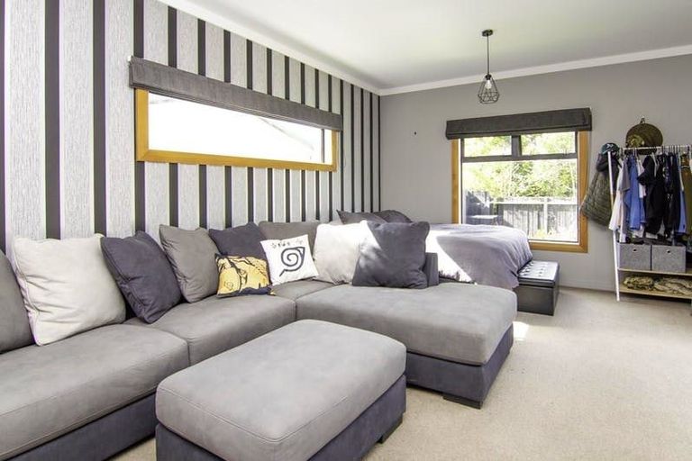 Photo of property in 12 Napier Road, Terrace End, Palmerston North, 4410