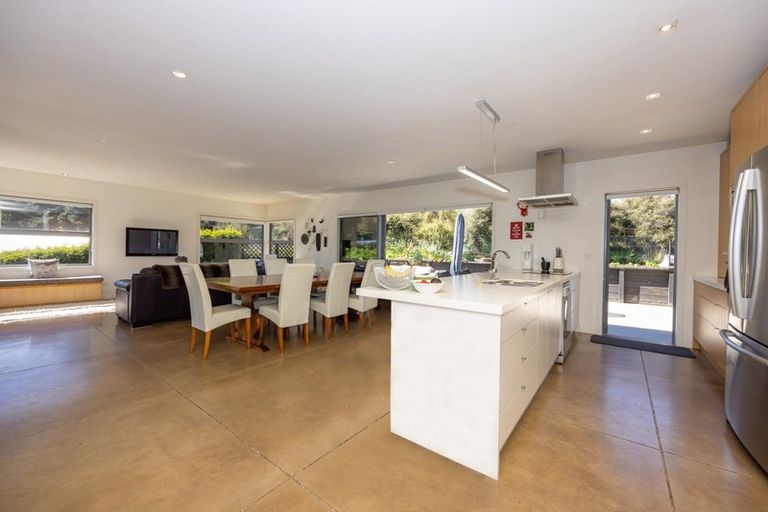 Photo of property in 16 Bevan Place, Wanaka, 9305