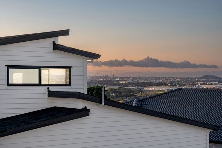 Photo of property in 19 Aklander Rise, Flat Bush, Auckland, 2019