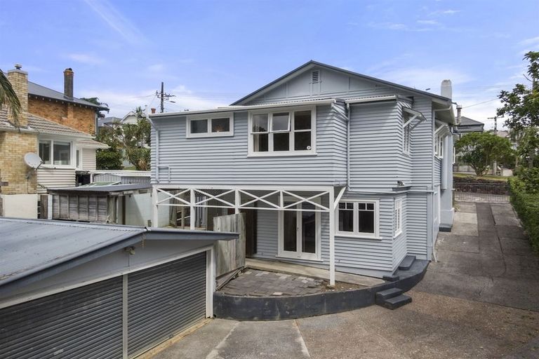 Photo of property in 24 Shoal Bay Road, Devonport, Auckland, 0624