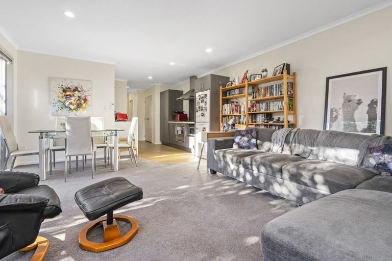 Photo of property in 9j Denver Place, Hamilton East, Hamilton, 3216