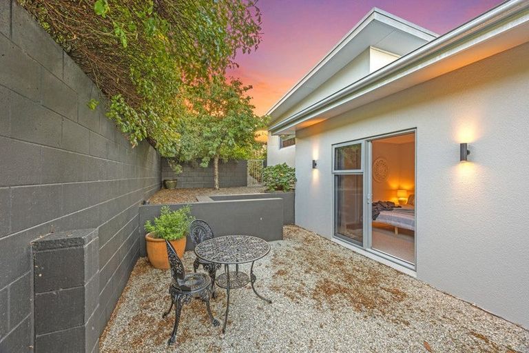 Photo of property in 8 Quarry Hill Terrace, Kennedys Bush, Christchurch, 8025