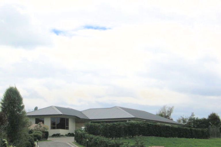 Photo of property in 14 Balmoral Drive, Hilltop, Taupo, 3330