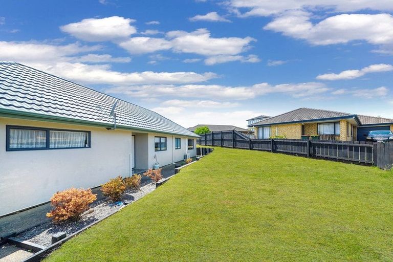 Photo of property in 96 Pitt Avenue, Clendon Park, Auckland, 2103