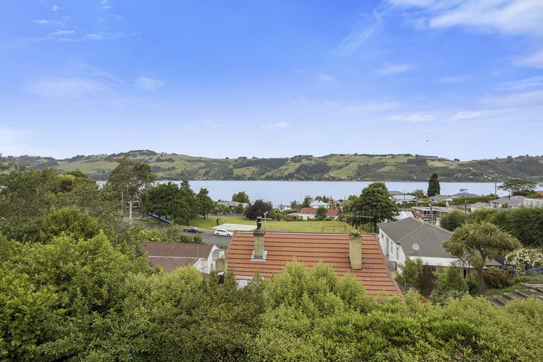 Photo of property in 1 Seddon Street, Ravensbourne, Dunedin, 9022