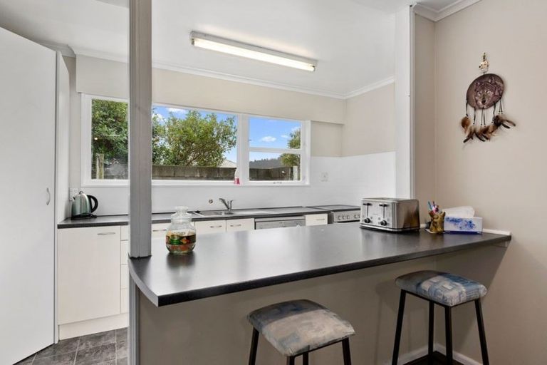 Photo of property in 176 George Street, Stokes Valley, Lower Hutt, 5019