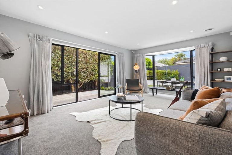 Photo of property in 2/18b Blighs Road, Strowan, Christchurch, 8052