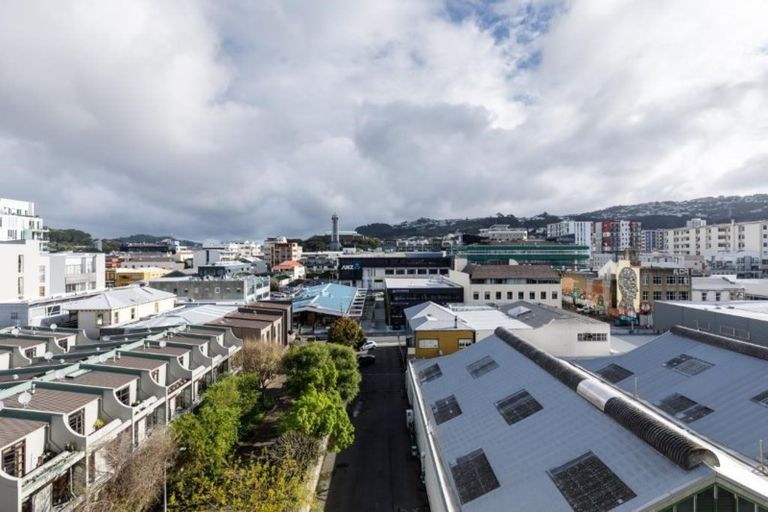 Photo of property in Sanctum Apartment, 10 Ebor Street, Te Aro, Wellington, 6011