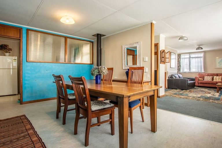 Photo of property in 9 Temuera Street, Otaki, 5512