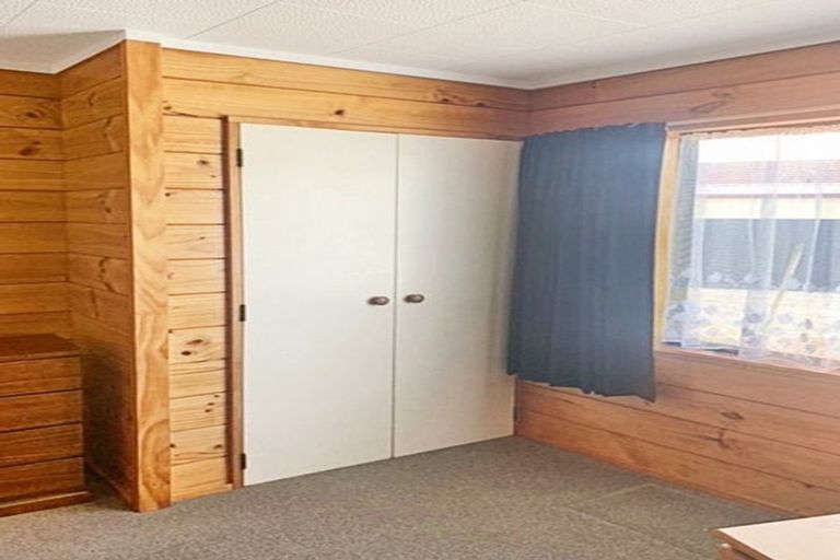 Photo of property in 13a Watson Street, Bulls, 4818