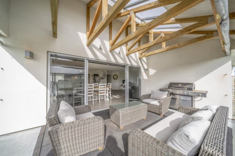 Photo of property in 24a Fantham Street, Hawera, 4610