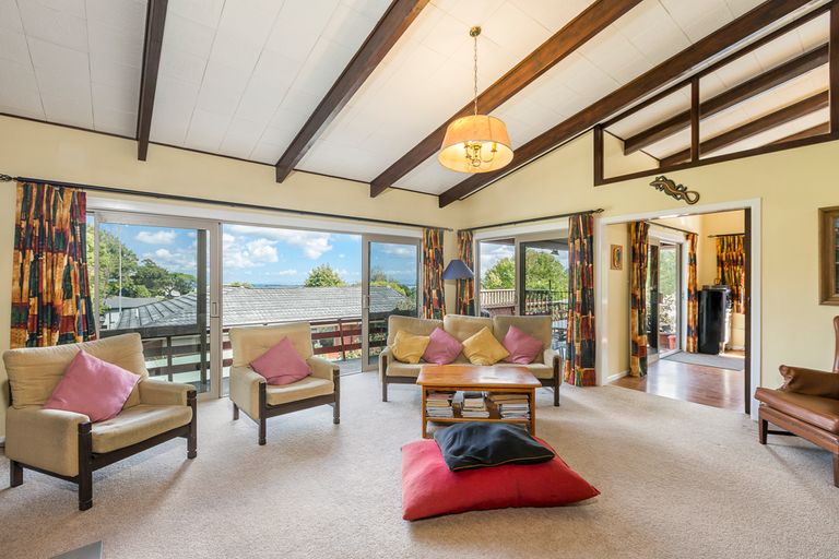 Photo of property in 29 Gibbs Crescent, Red Hill, Papakura, 2110