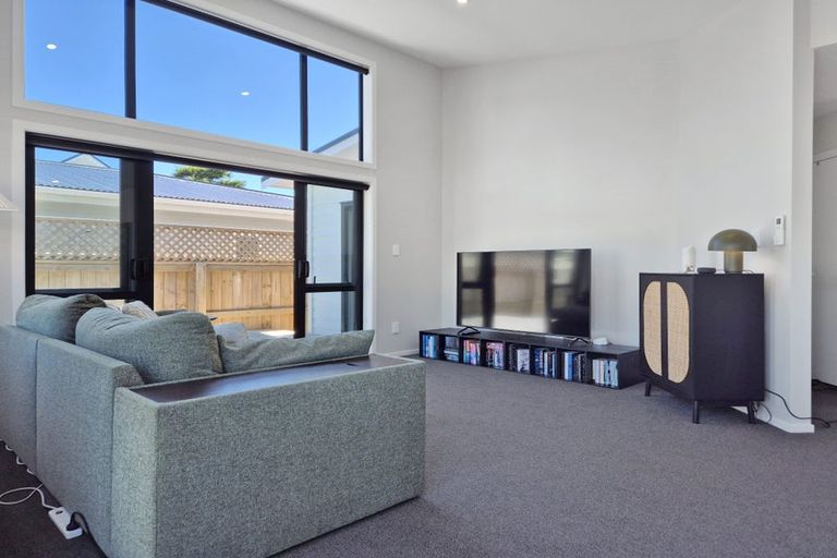 Photo of property in 13-15 Gillespie Street, Taita, Lower Hutt, 5011
