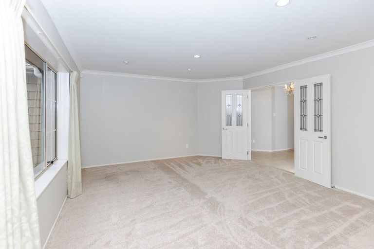 Photo of property in 32 Miers Glade, Rototuna North, Hamilton, 3210