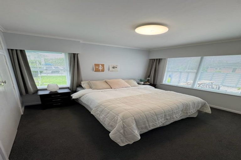 Photo of property in 18a Tiroroa Avenue, Te Atatu South, Auckland, 0610