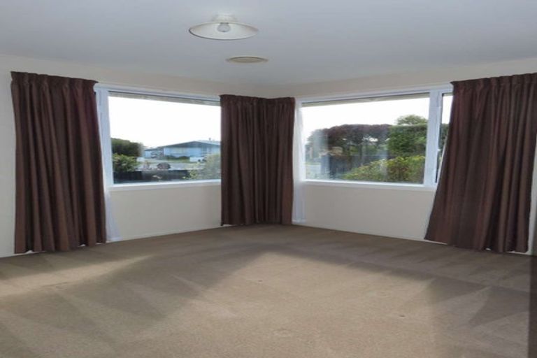 Photo of property in 35 Woodgrove Avenue, North New Brighton, Christchurch, 8083