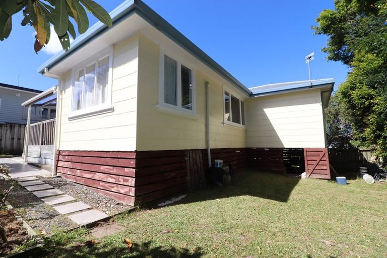 Photo of property in 1/41 Pomaria Road, Henderson, Auckland, 0610