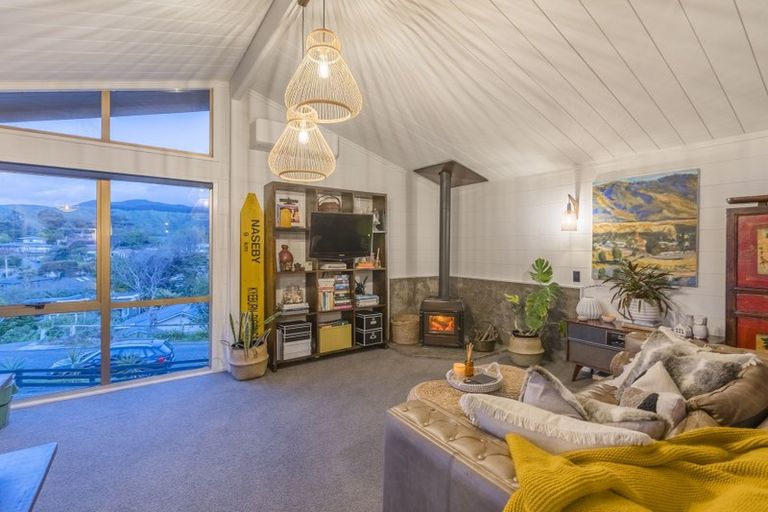 Photo of property in 19 Renown Road, Raumati South, Paraparaumu, 5032