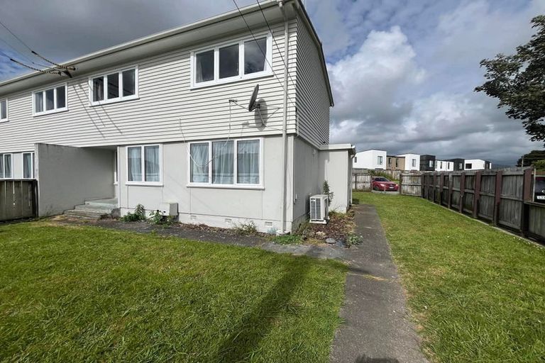 Photo of property in 11 Mahoe Street, Levin, 5510