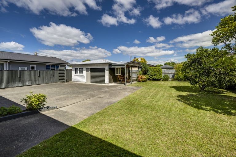 Photo of property in 38 Puketapu Road, Taradale, Napier, 4112