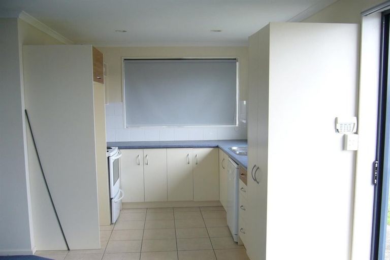 Photo of property in 31 Mt Lebanon Crescent, The Gardens, Auckland, 2105
