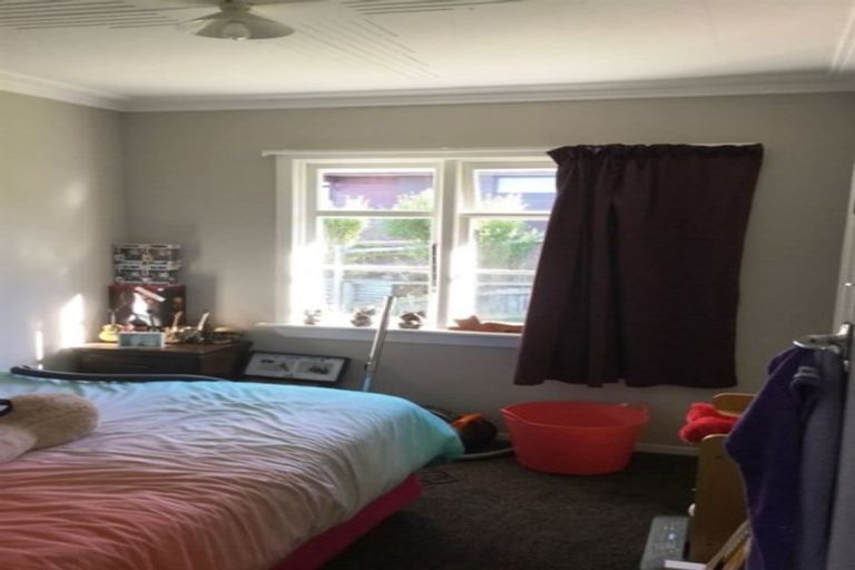 Photo of property in 3 Waldron Crescent, Green Island, Dunedin, 9018