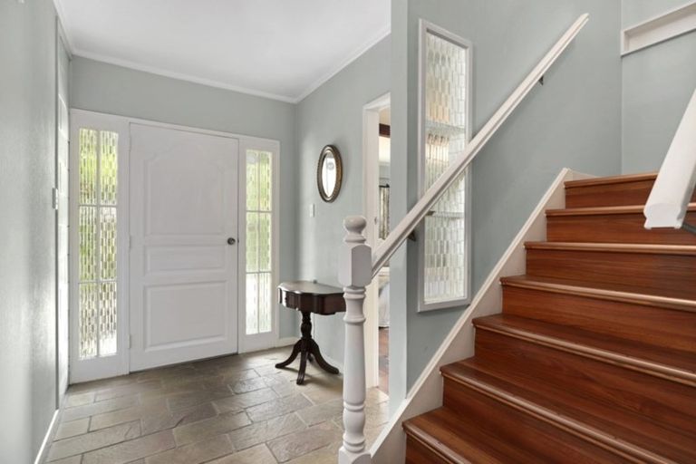 Photo of property in 114 Lake Crescent, Hamilton Lake, Hamilton, 3204