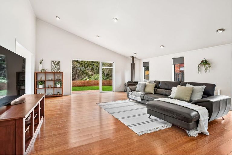 Photo of property in 33 Kotare Crescent, Maunu, Whangarei, 0110