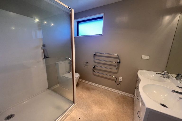 Photo of property in 7b Kauri Street, Riccarton, Christchurch, 8041