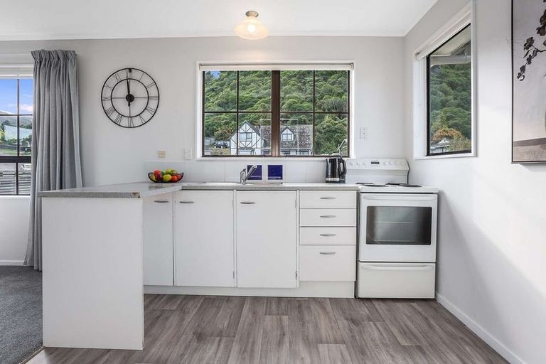 Photo of property in 84 Gillespies Road, Birchville, Upper Hutt, 5018