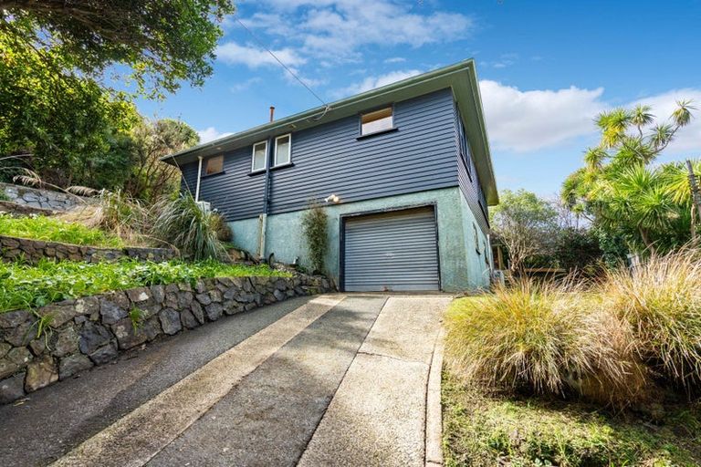 Photo of property in 74 Manapouri Street, Ravensbourne, Dunedin, 9022