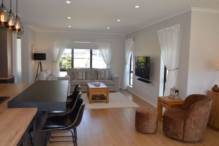 Photo of property in 25 Whale Bay Rise, Gulf Harbour, Whangaparaoa, 0930