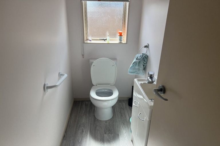 Photo of property in Rangeview Villas, 23/9 Fuller Close, Levin, 5510