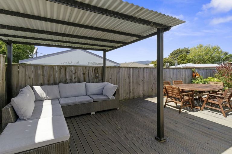 Photo of property in 11 Poulson Grove, Trentham, Upper Hutt, 5018