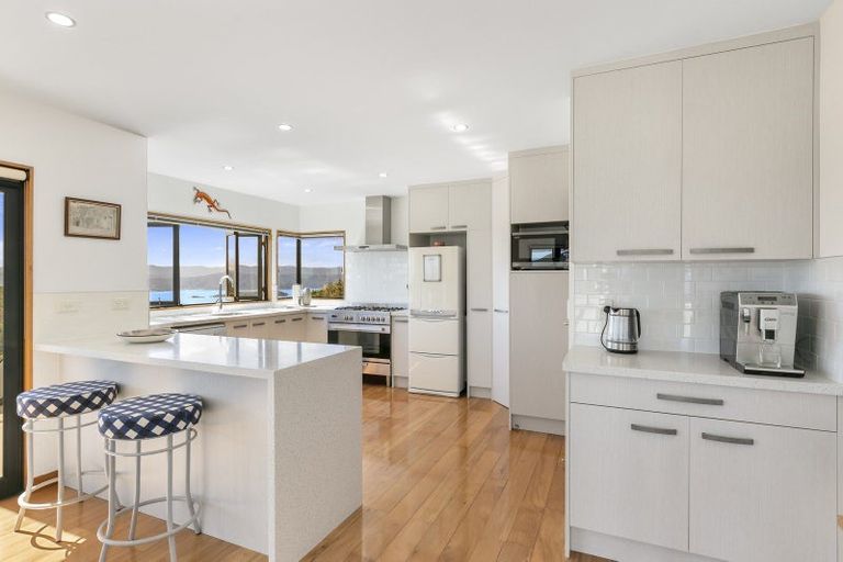 Photo of property in 20 Imran Terrace, Khandallah, Wellington, 6035