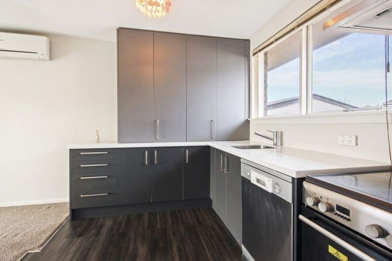 Photo of property in 2/14 Claymore Street, Woolston, Christchurch, 8062