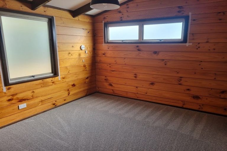 Photo of property in 26 Kauri Road, Stanmore Bay, Whangaparaoa, 0932