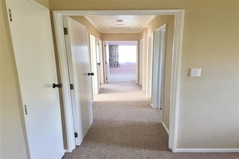 Photo of property in 12 Sheffield Place, Springvale, Whanganui, 4501